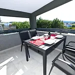 Astoria Apartmán Vir