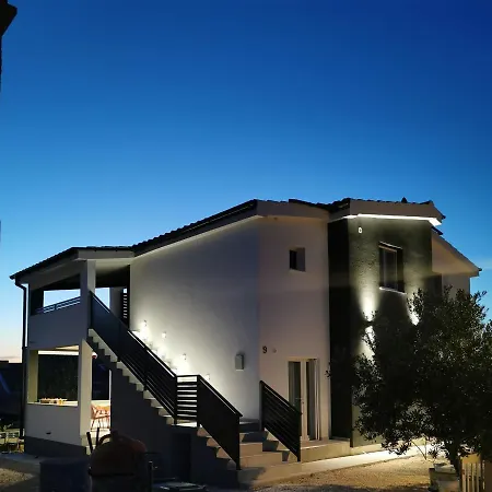 Appartement Astoria *