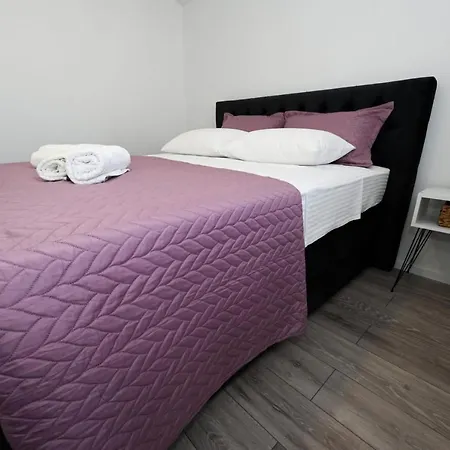 Astoria Apartman *
