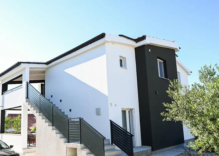 Astoria Appartement Vir