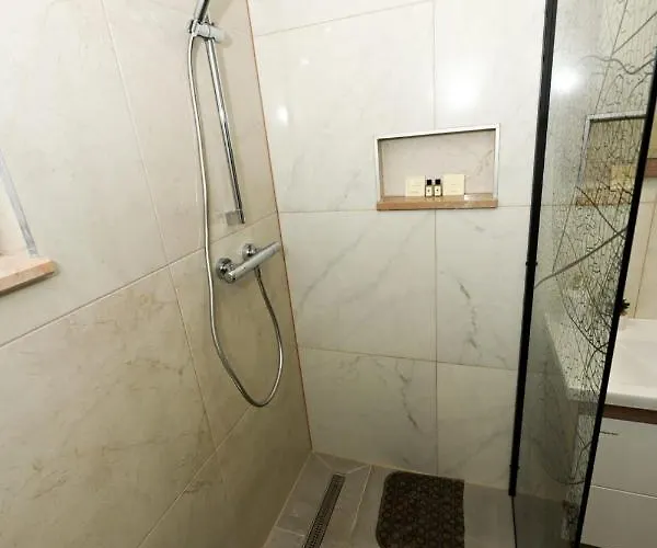 Appartement Astoria Vir