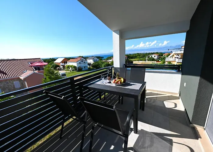 Astoria Apartment Vir